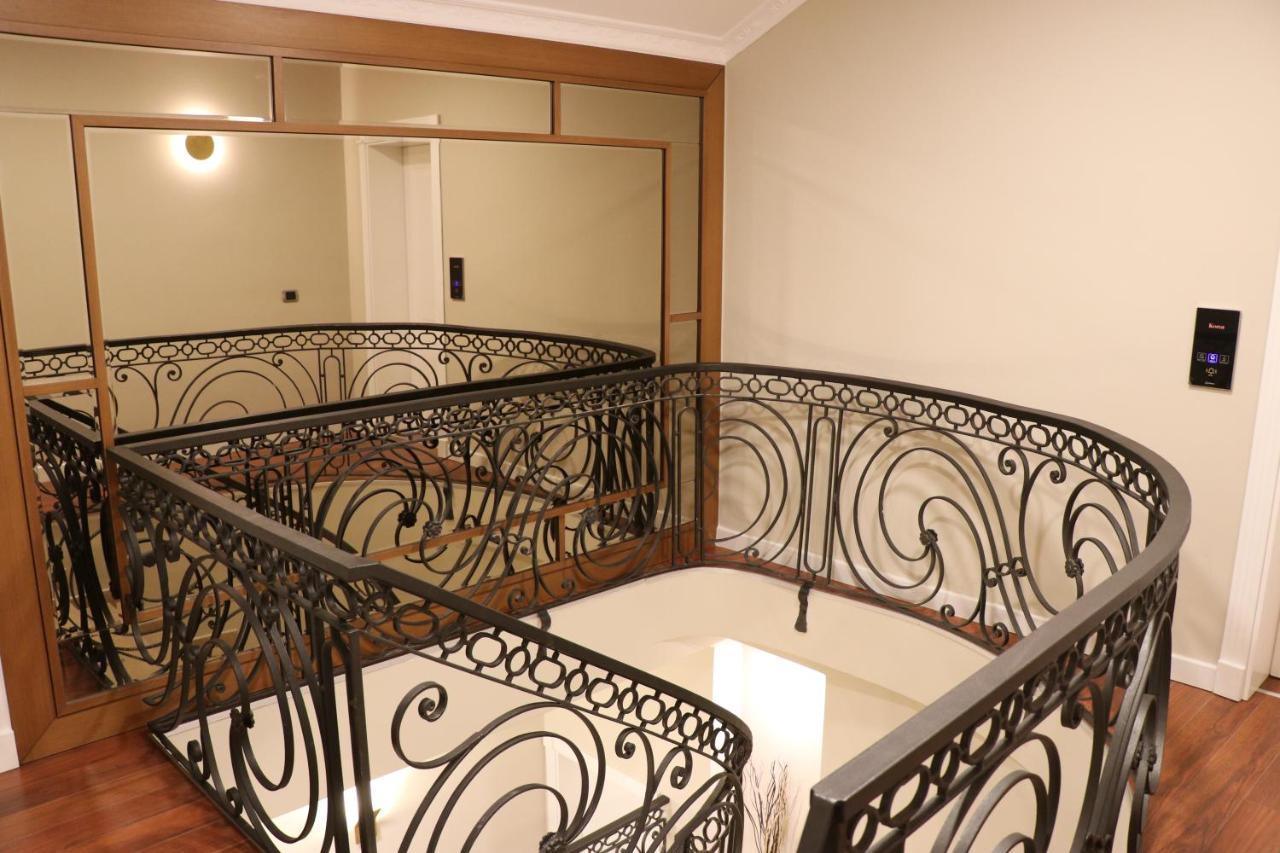 Residenza Monun Boutique Hotel Тирана Экстерьер фото