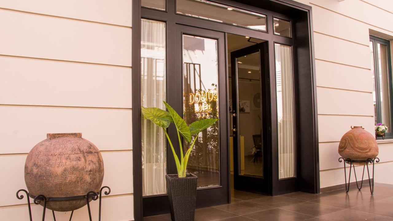 Residenza Monun Boutique Hotel Тирана Экстерьер фото