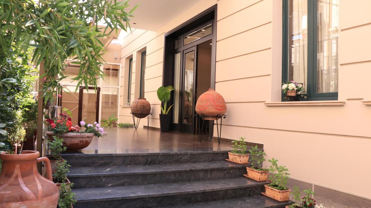 Residenza Monun Boutique Hotel Тирана Экстерьер фото